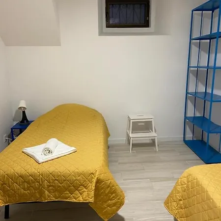 Setubal Holiday Apartment *